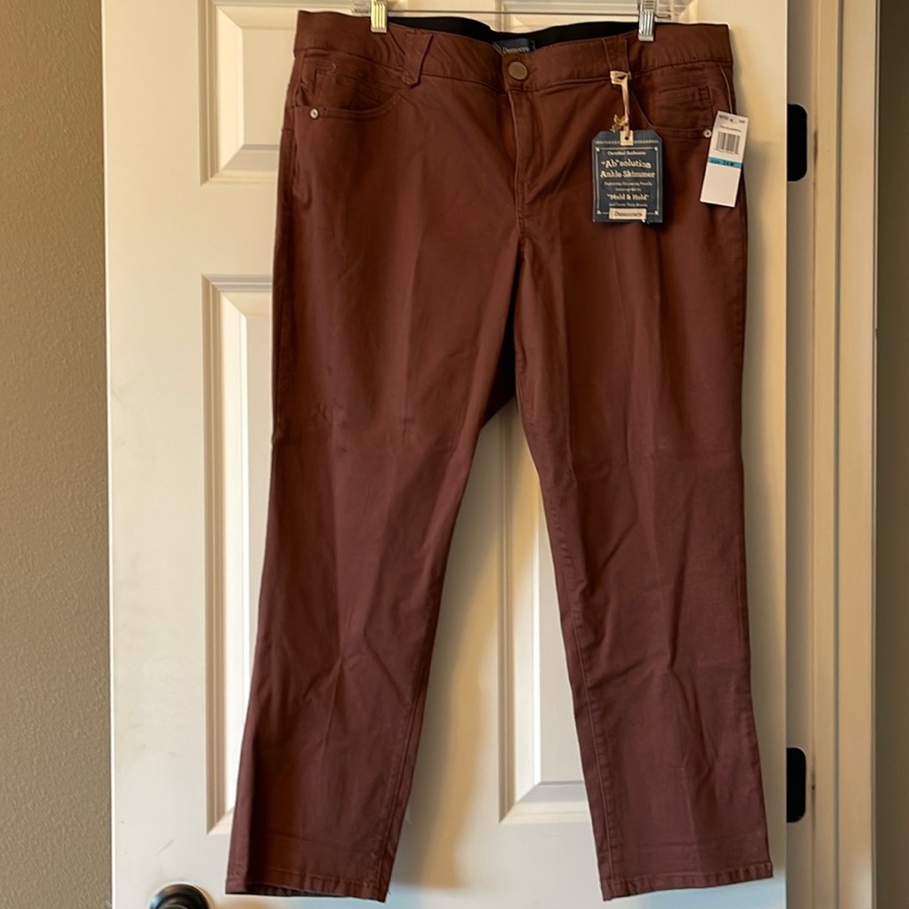 Democracy “Ab” solution ankle skimmer pant